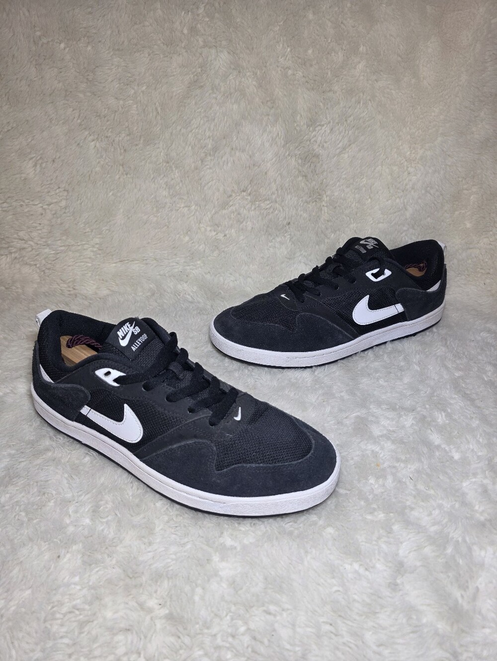 Nike SB Alleyoop Black White Low Skate Shoes Size 10.5 CJ0882-001
